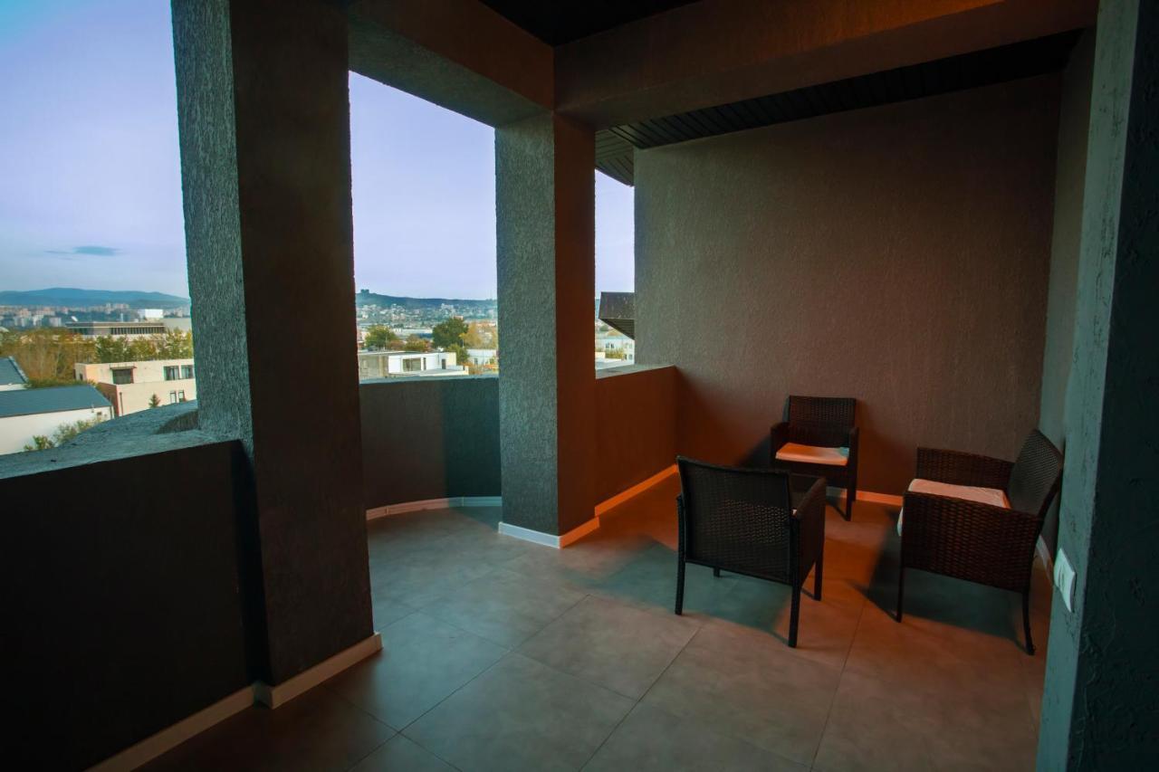 Apart Hotel West Tbilisi ภายนอก รูปภาพ