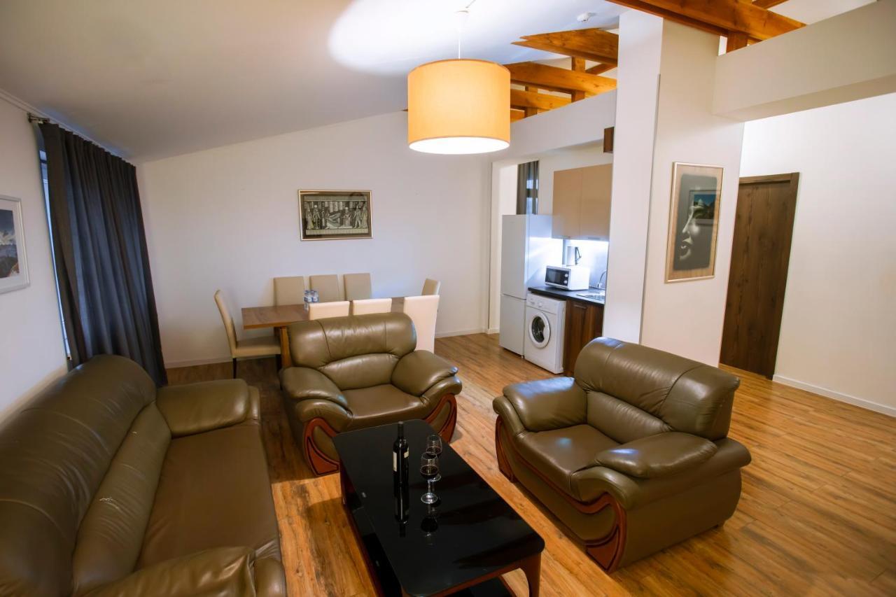Apart Hotel West Tbilisi ภายนอก รูปภาพ