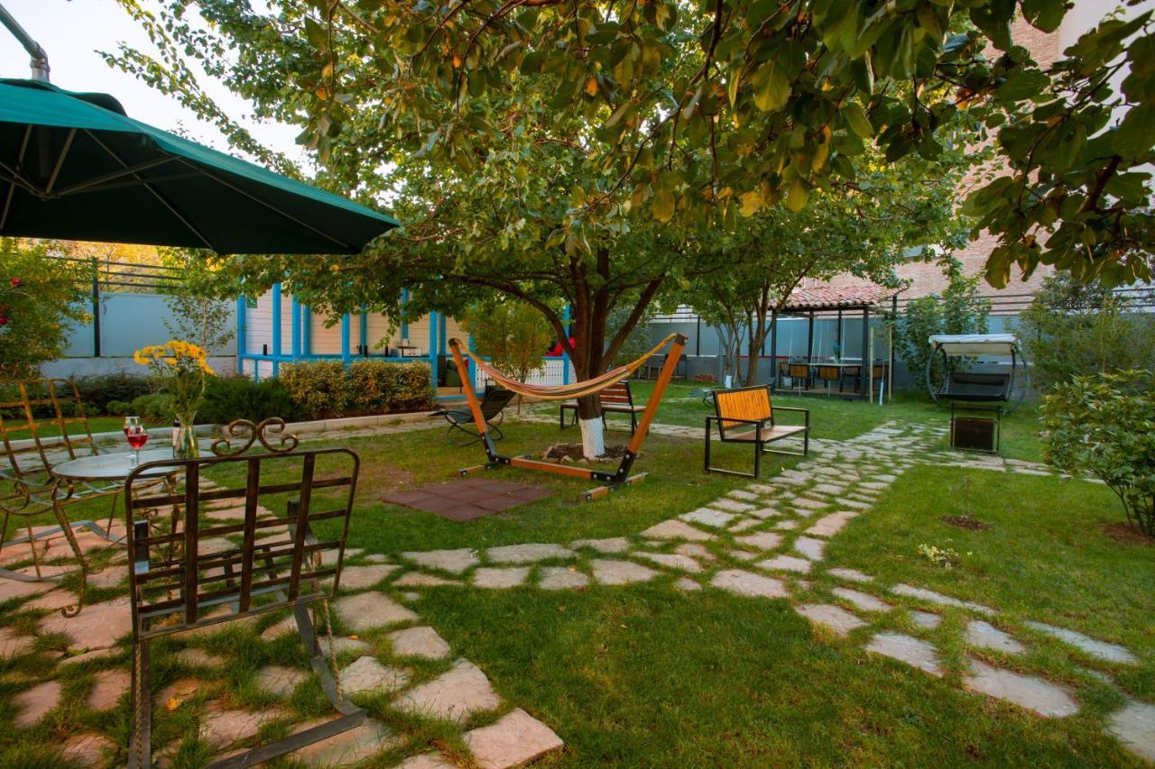 Apart Hotel West Tbilisi ภายนอก รูปภาพ