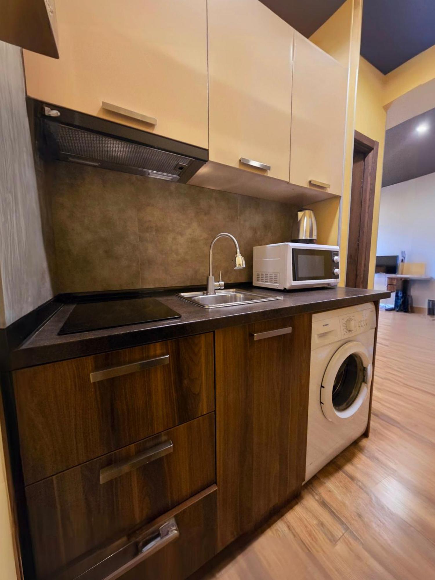 Apart Hotel West Tbilisi ภายนอก รูปภาพ