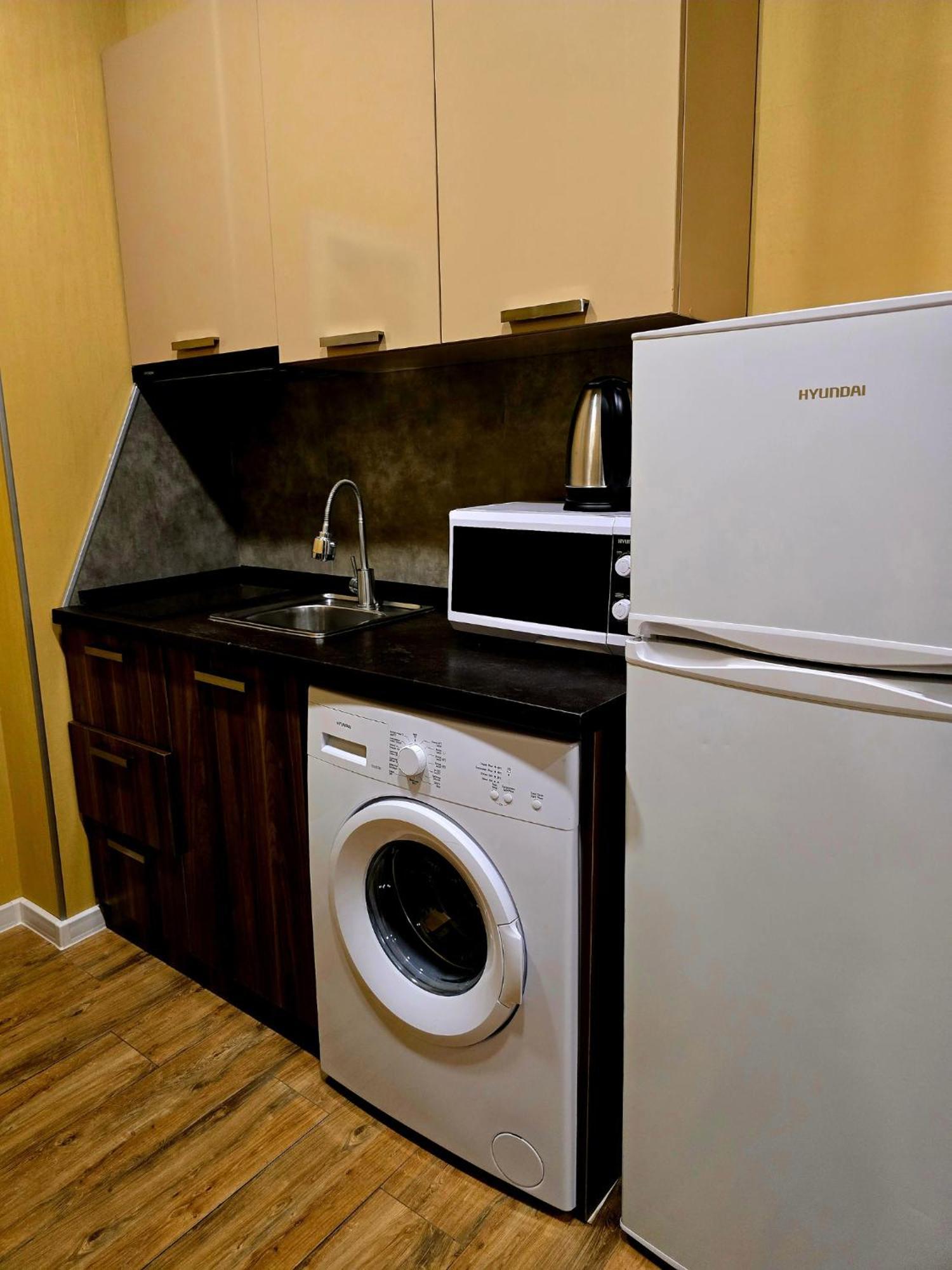 Apart Hotel West Tbilisi ภายนอก รูปภาพ