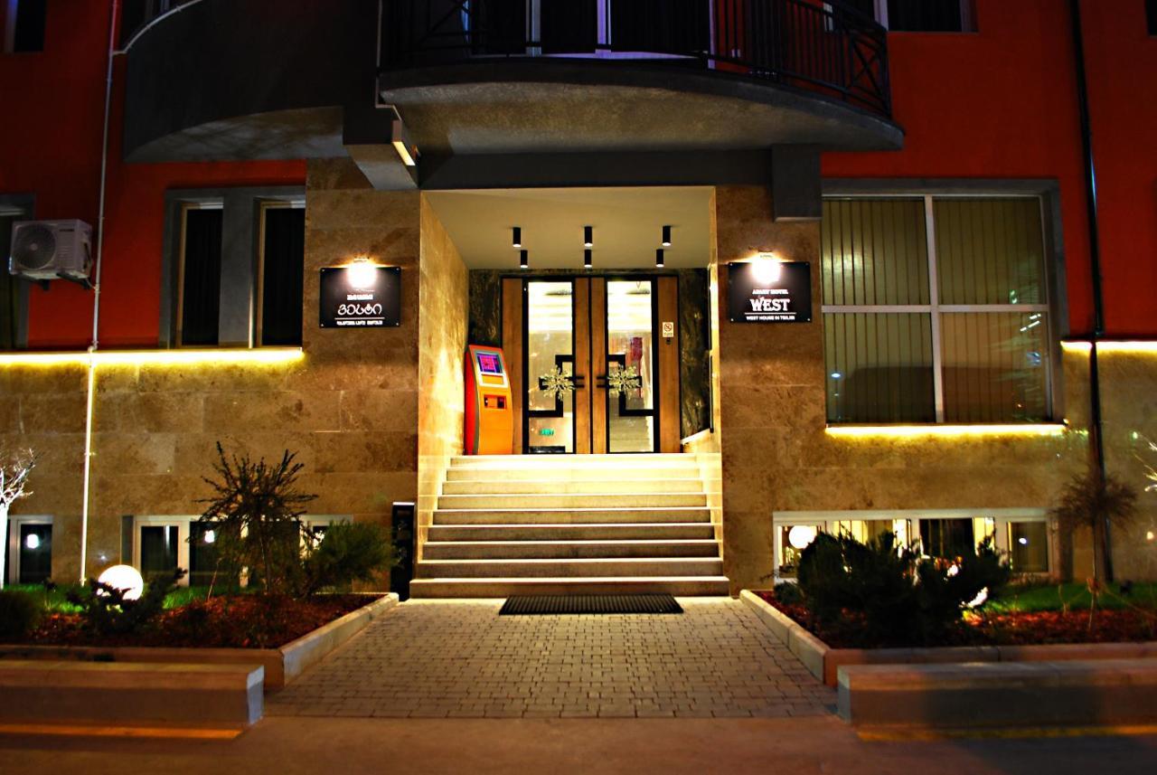 Apart Hotel West Tbilisi ภายนอก รูปภาพ